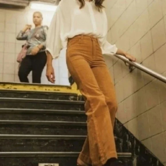 Levi's Ribcage Bootcut Boot Cut Corduroy Pants Iced Coffee Cords Brown Jeans - Picture 3 of 10